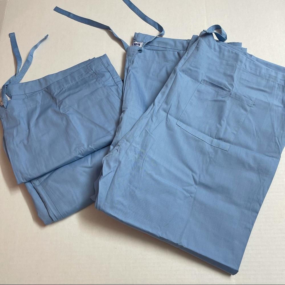 HPI light blue women scrub pants in size 2XL short